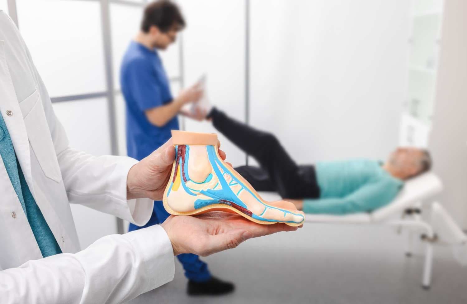 Orthopaedic Surgeon Near Me | Joint Replacement & Spine Specialist